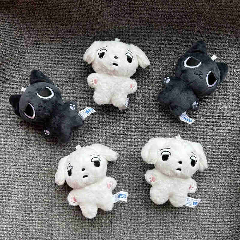 Curry Dog Plush Pendant - Adorable Winter Companion