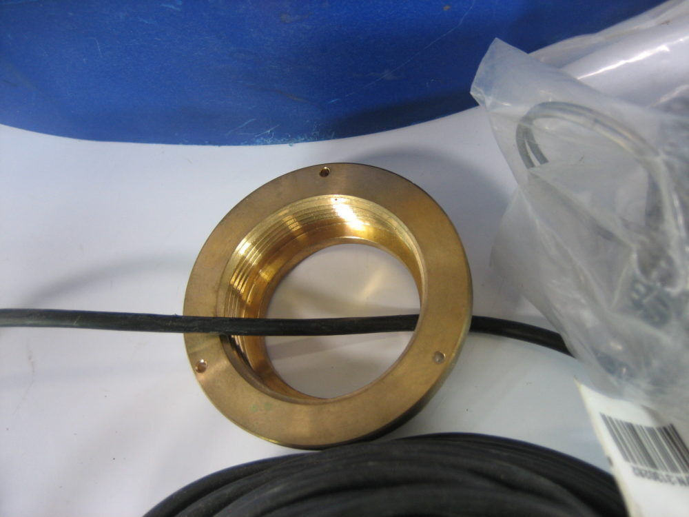 B&G 170kHz B122 Marine Depth Transducer with Bronze Construction