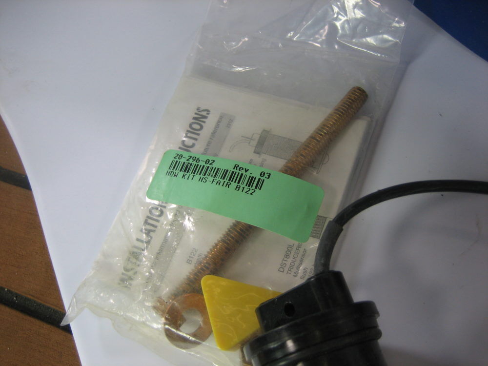B&G 170kHz B122 Marine Depth Transducer with Bronze Construction